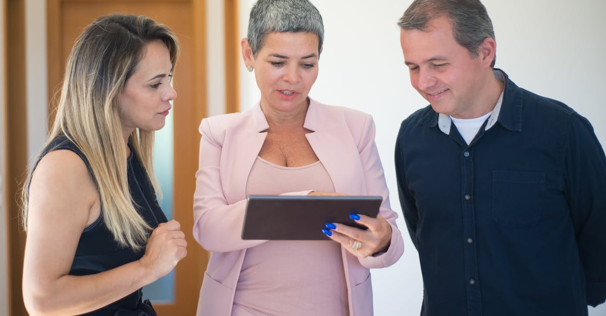 découvrez comment créer un pitch de vente percutant qui capte l'attention de vos clients et les incite à agir. optimisez vos tactiques de communication et boostez vos résultats commerciaux avec des conseils pratiques et des stratégies éprouvées.