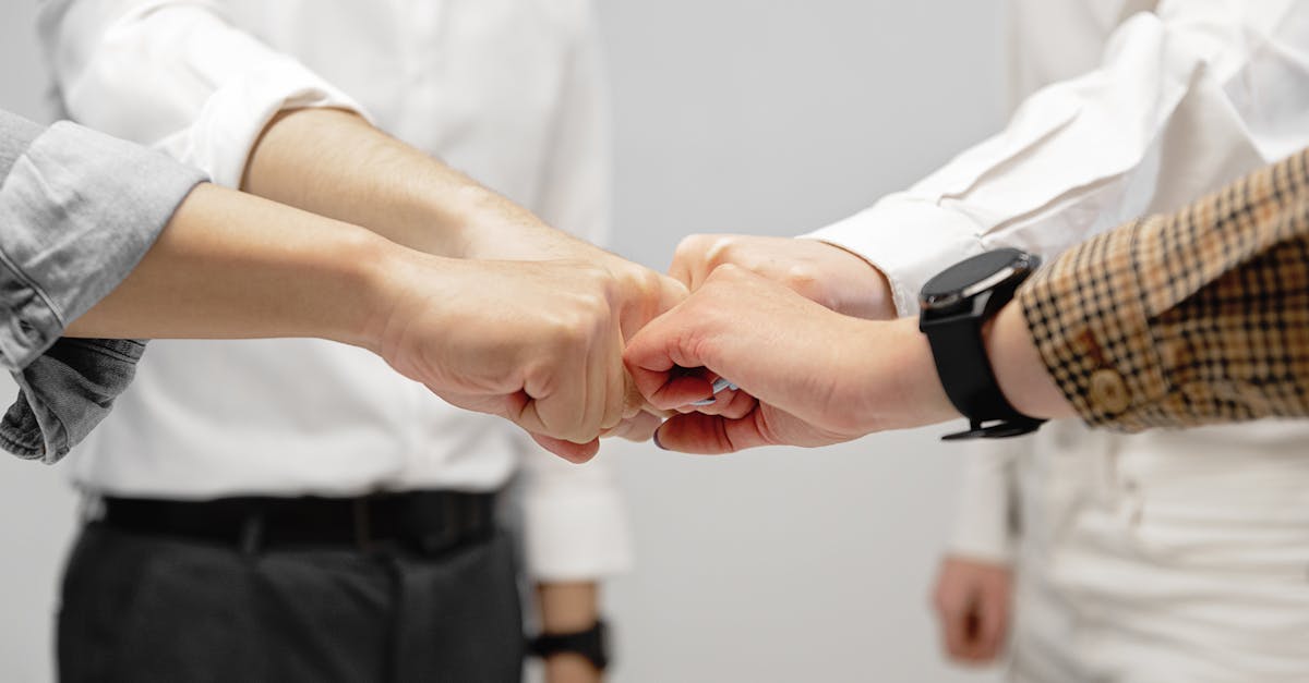découvrez l'importance de la confiance au sein d'une équipe pour améliorer la collaboration, renforcer la motivation et atteindre des objectifs communs avec succès.