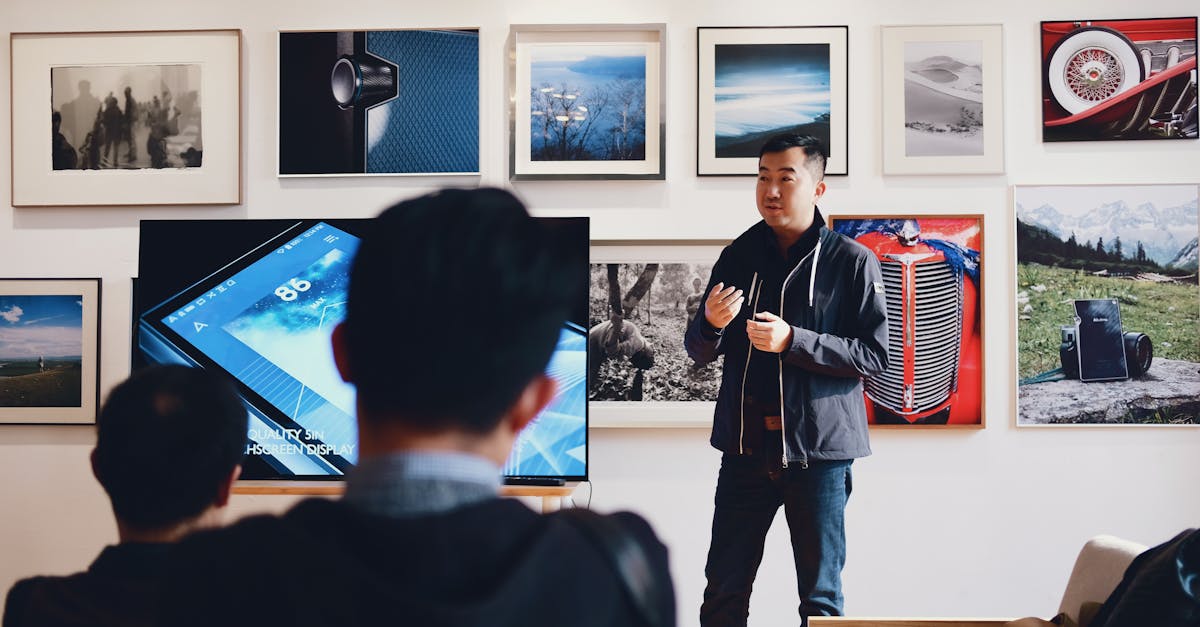 découvrez le mentorat, une relation d'accompagnement personnalisée qui favorise le développement personnel et professionnel. apprenez comment un mentor peut vous guider dans votre parcours, partager son expérience et vous aider à atteindre vos objectifs.