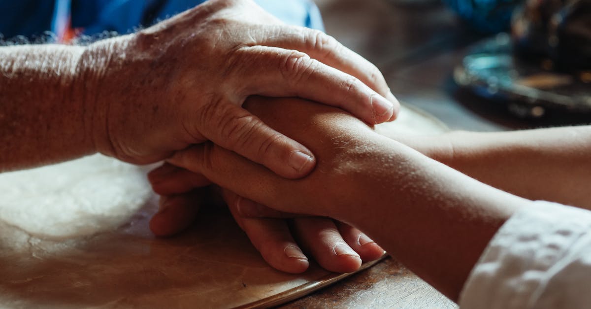découvrez l'importance de la convivialité dans nos interactions quotidiennes. apprenez comment un simple geste amical peut transformer vos relations, favoriser un environnement positif et renforcer les liens entre les individus.