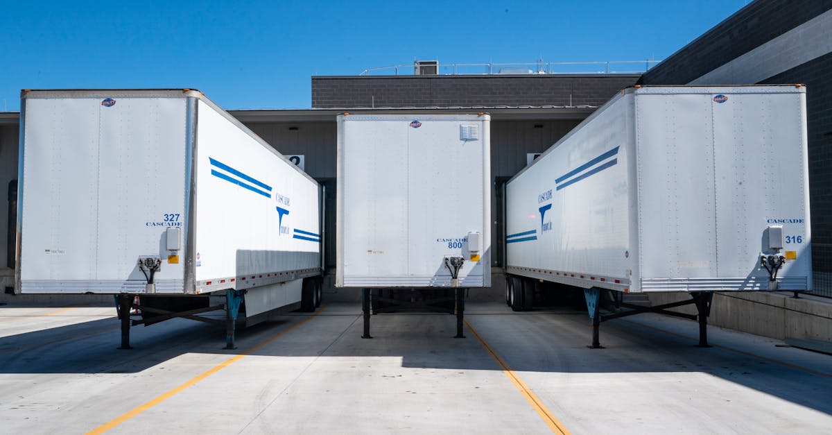 découvrez les enjeux et les stratégies de la supply chain pour optimiser votre chaîne d'approvisionnement. apprenez comment améliorer l'efficacité, réduire les coûts et anticiper les défis du marché grâce à des solutions innovantes.