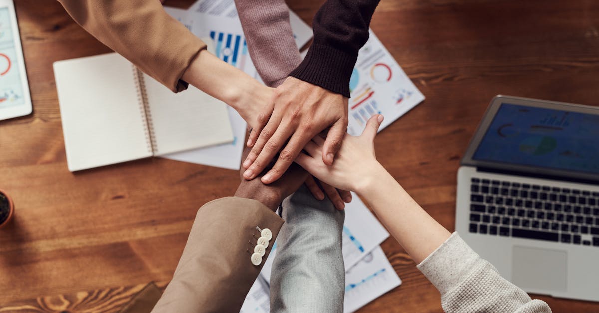 Comprendre le b2b : enjeux et stratégies pour réussir